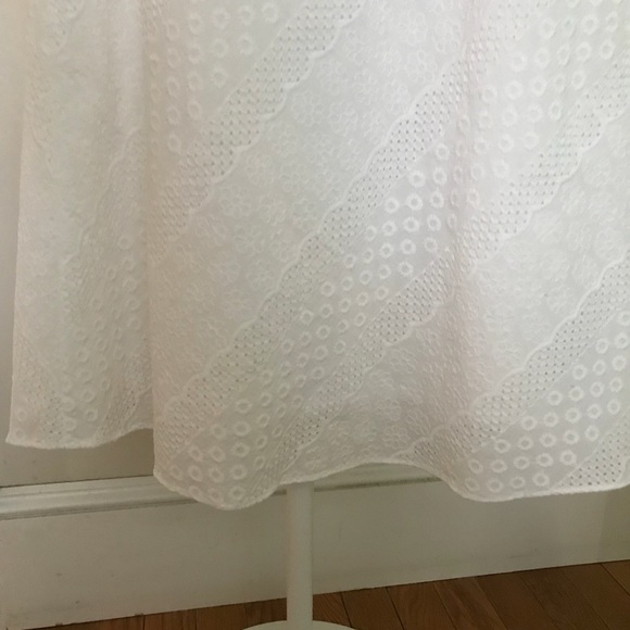 Calvin Klein A line sleeveless Flared white dress - Picture 7 of 8